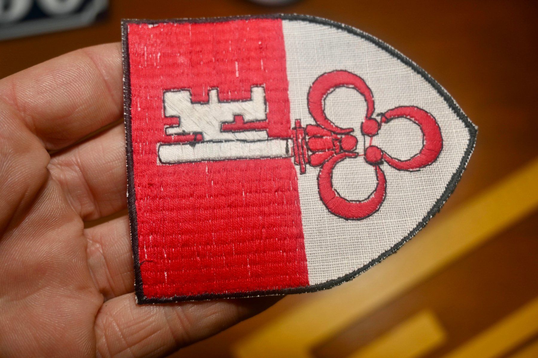 Swiss Placchette & Badge: WAPPEN Obwalden PATCH badge AUFNÄHER – Usato da Pfaffhausen venduto da mono_rec 4
