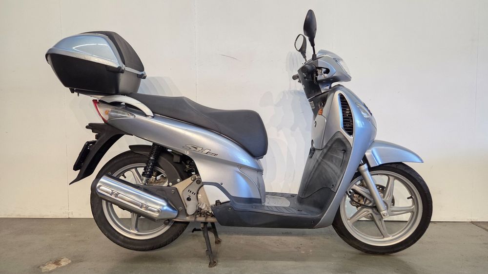 Honda SH 125 (Gebraucht) in Tägerschen für CHF 400 – nur Abholung auf ...
