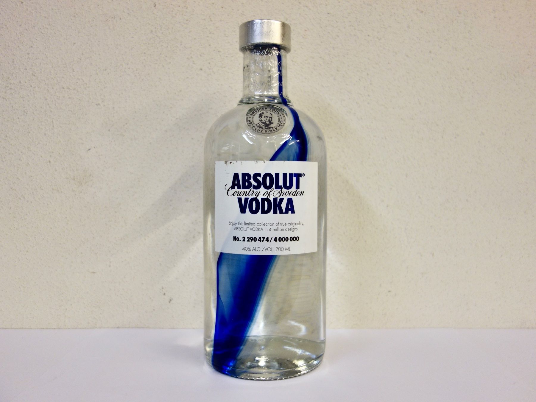 Absolut Vodka Spirituosen: 1 x ABSOLUT VODKA ABSOLUT ORIGINALITY Edition 2013 – Neu und originalverpackt aus Kerzers von zimmergruen