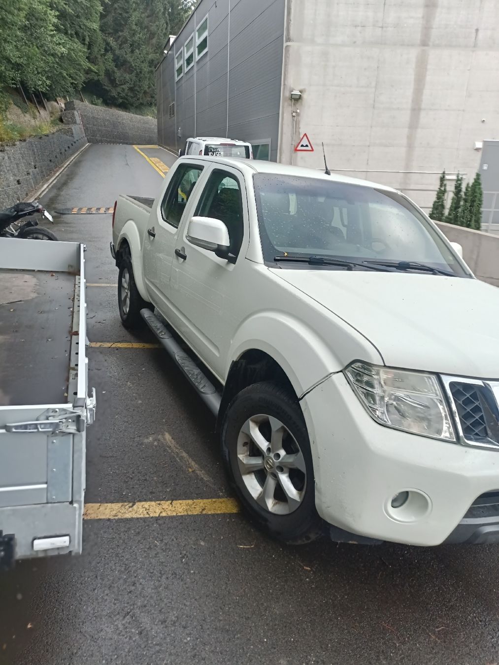 Nissan Automobili: Nissan Navara – Difettoso da Sihlbrugg venduto da Z...D 4