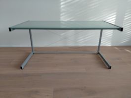 Pfister Schreibtisch mit Glasplatte Metallgestell gebraucht