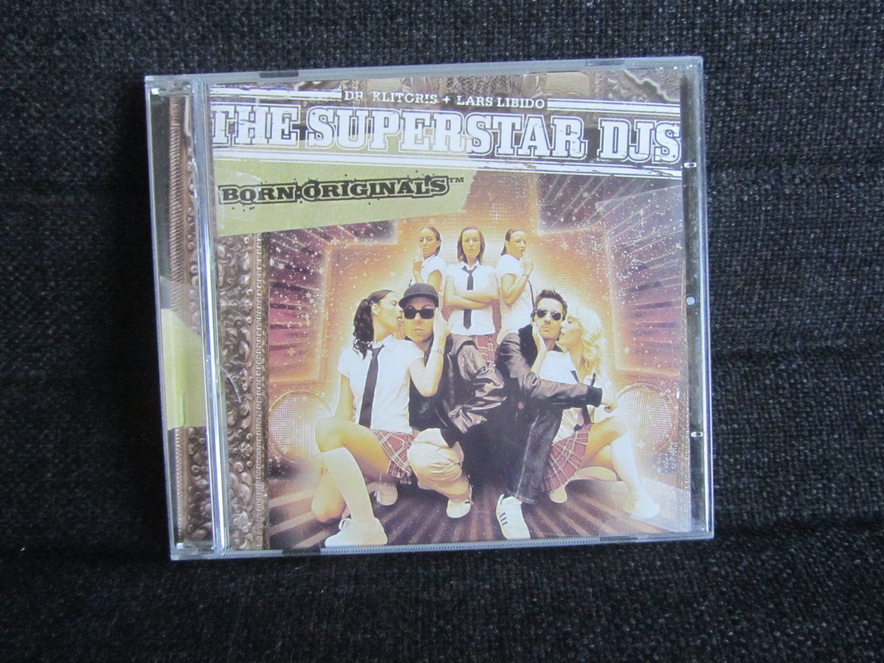 CD: SUPERSTAR DJS  --  BORN ORIGINALS – Usato da Seengen venduto da mikelele