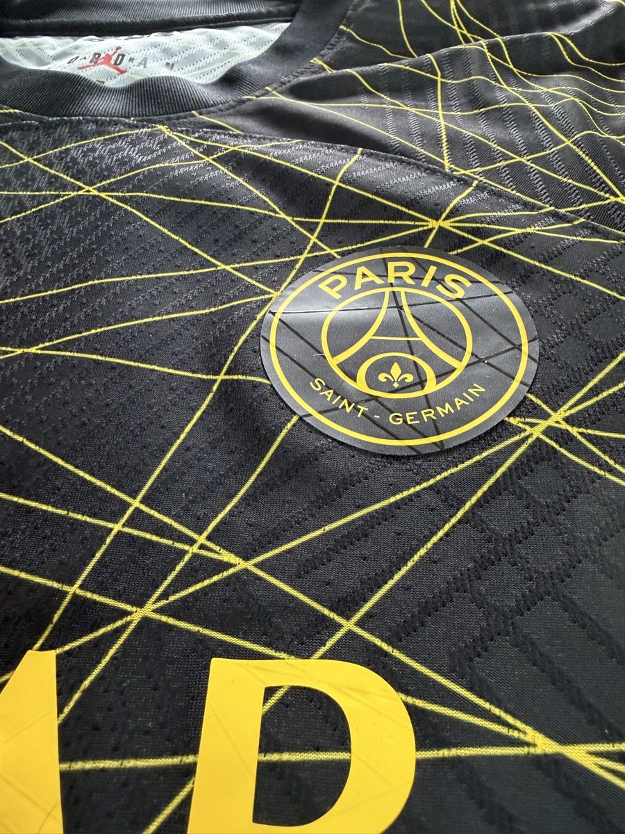 Maillots de corps & Pantalons: Original PSG fourth 22/23 Player Version – Neuf (Voir description) à Aarberg par marcoo237 1