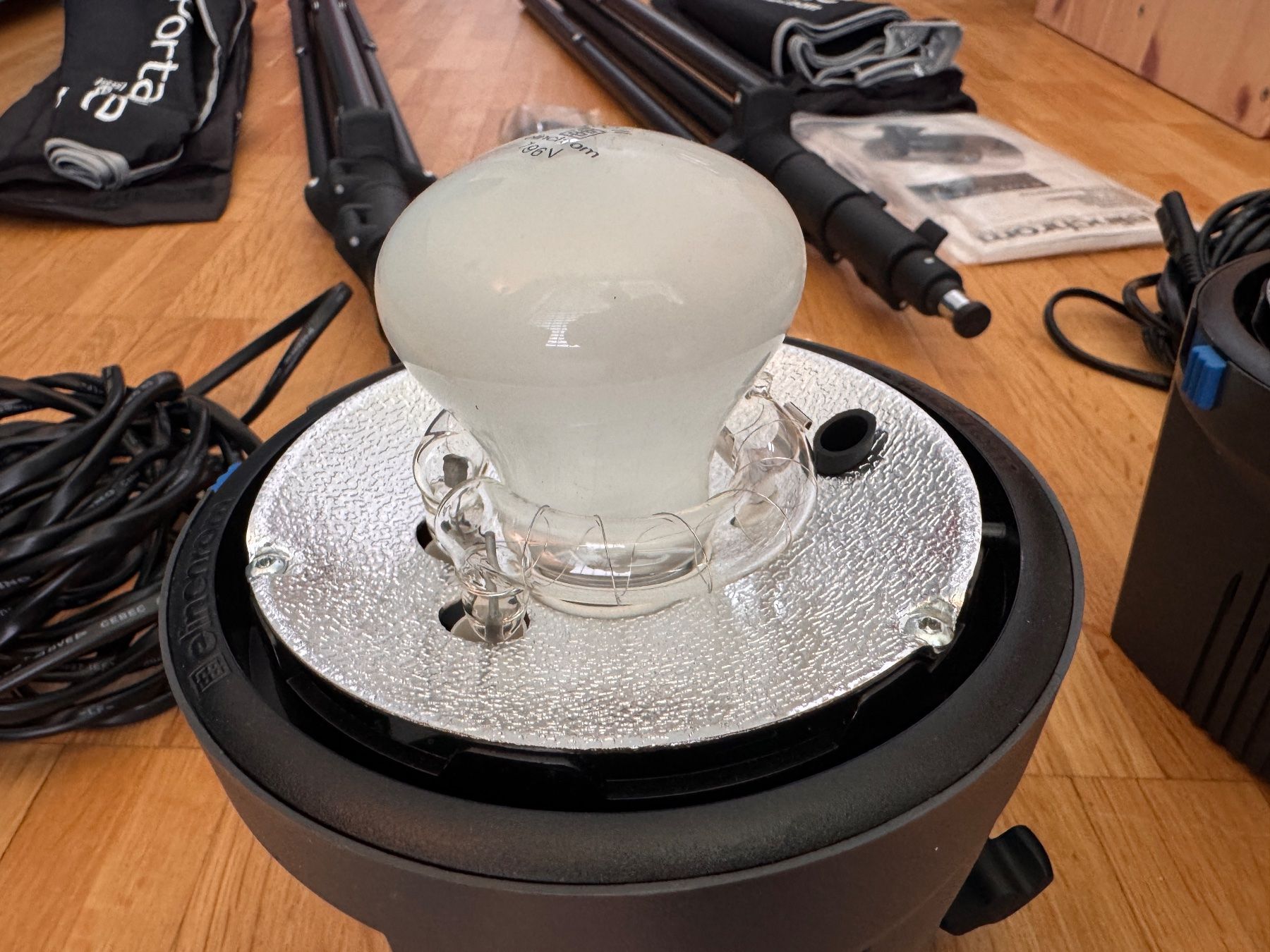 Elinchrom Blitze: Elinchrom D-Lite RX One Dual Studio Kit – Gebraucht aus Zollikerberg von Humphry 3