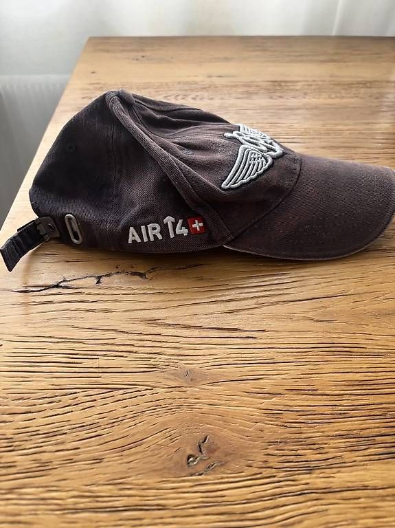 Hüte, Mützen & Caps: Breitling Air14  Casquette originale – Gebraucht aus La Chaux-de-Fonds von baz_sl5w 1