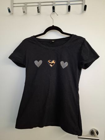 T-Shirt mit Herzen leoprint Gr. S von Zebra