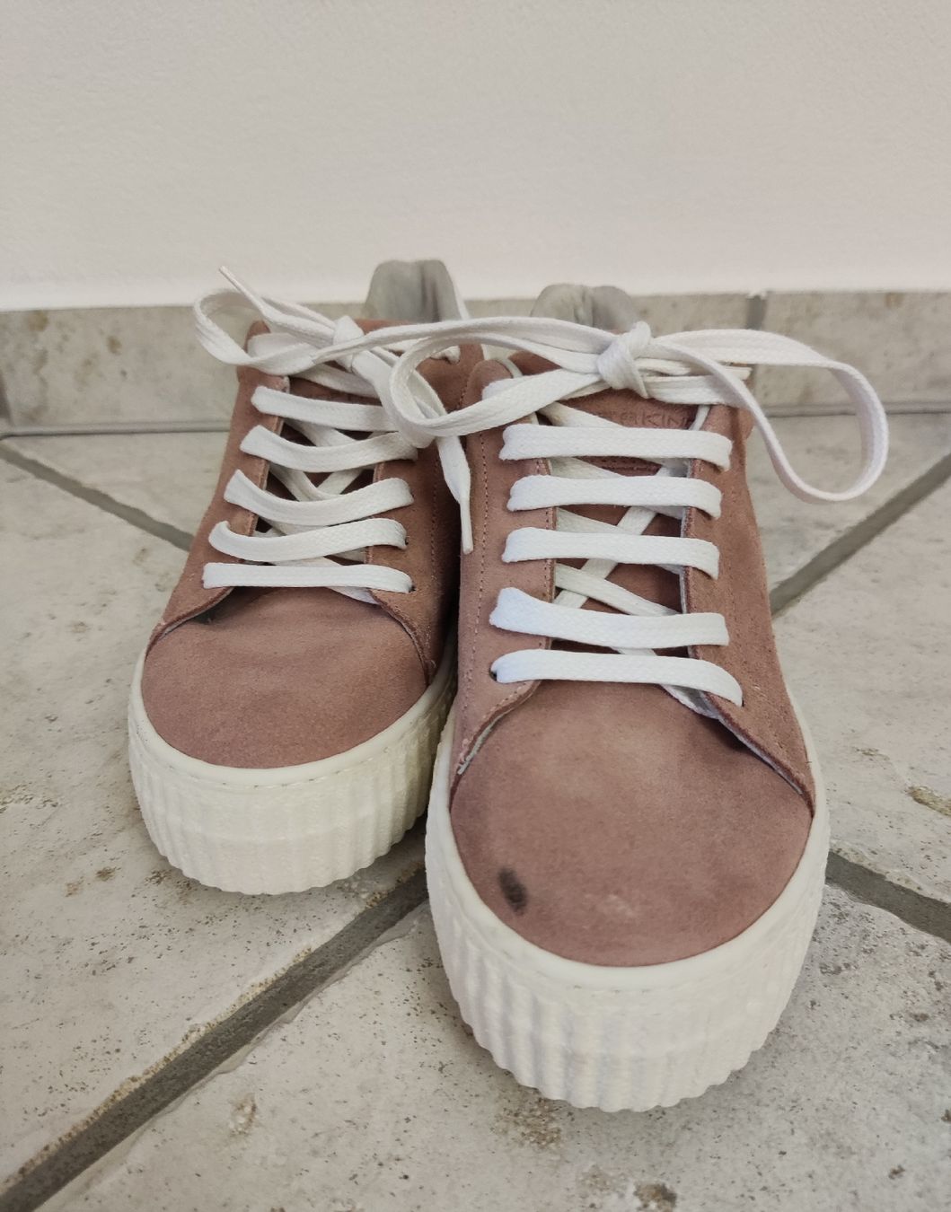 Scarpe da donna: ONOFAKIND Damenschuh Grösse 38 – Usato da Chur venduto da Rodanisa 1