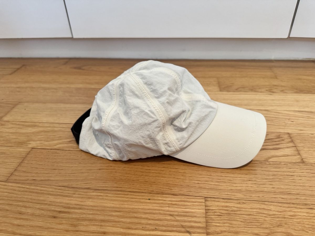 Hüte, Mützen & Caps: On Cap - White – Gebraucht aus Küsnacht ZH von lia_lf7y