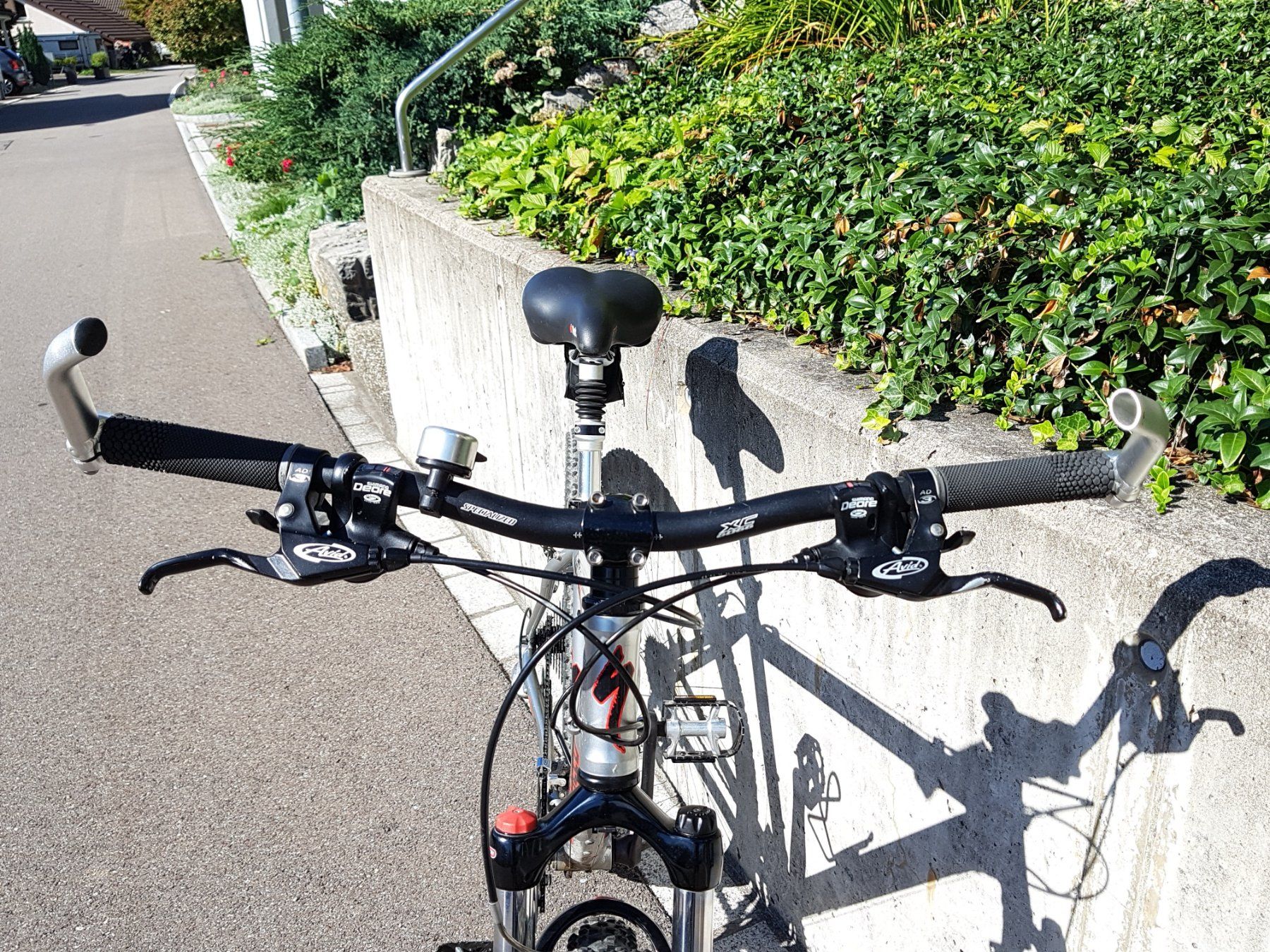 Specialized Biciclette: Specialized Rockhopper MTB (kleiner Rahmen) – Usato da Gebenstorf venduto da chillhous 7