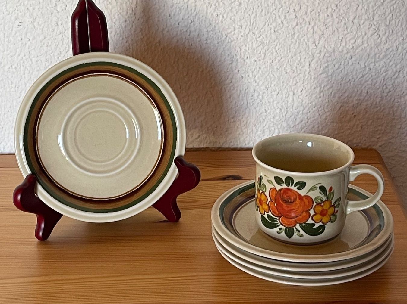 Winterling Geschirrsets: Winterling Röslau Bavaria 23 teiliges Set – Gebraucht aus Niederwil AG von Allegra-9 3