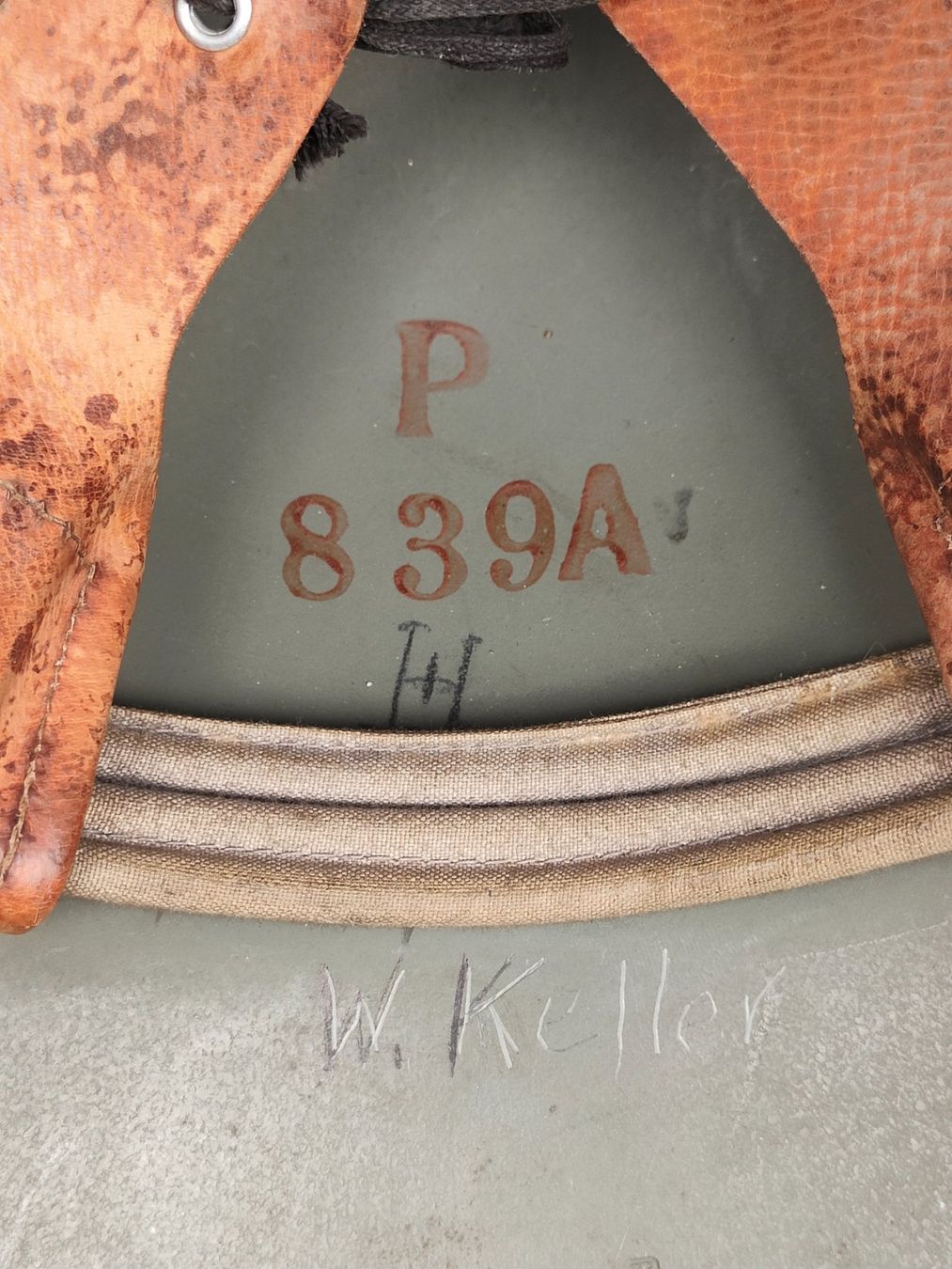 Uniformi: Stahlhelm Ord. 1918 Polizei – Usato da Bauma venduto da SwissMilitaria 6