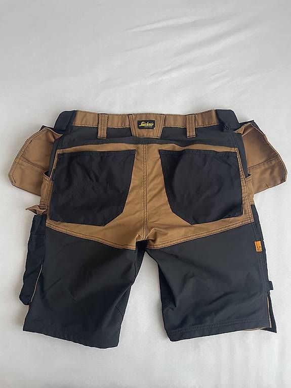 Snickers Pantaloni: Shorts (Snickers) – Usato da Zihlschlacht venduto da Chylmajster 2