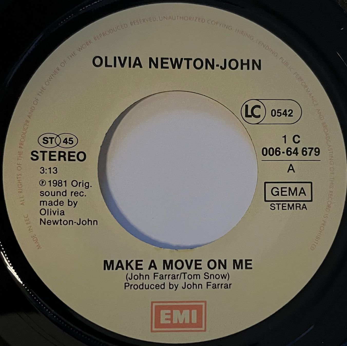 Schallplatten: OLIVIA NEWTON-JONES - MAKE A MOVE ON ME – Gebraucht aus Bussigny von vinyl-pas-cher 2
