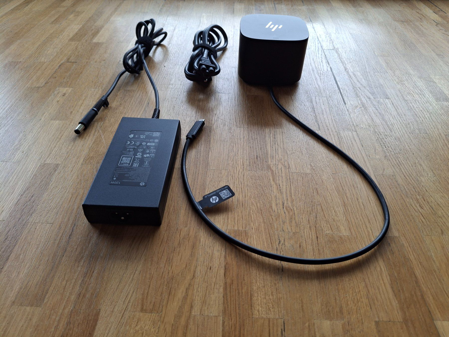 Hewlett Packard Docking station: HP Thunderbolt Dock G2 120W – Usato da Luzern venduto da Djangoes 1
