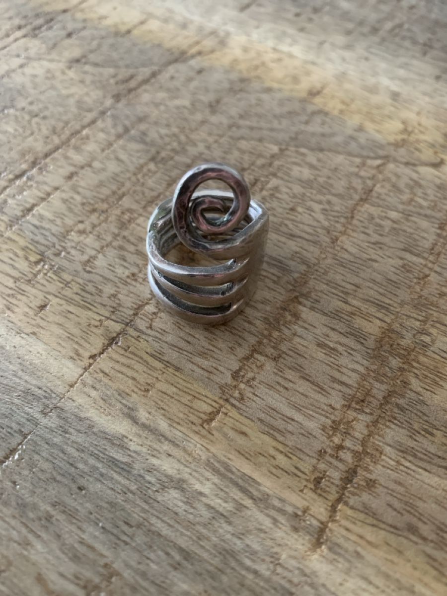Anelli: Fingerring aus Silberbesteck – Usato da Laupen BE venduto da nipejena