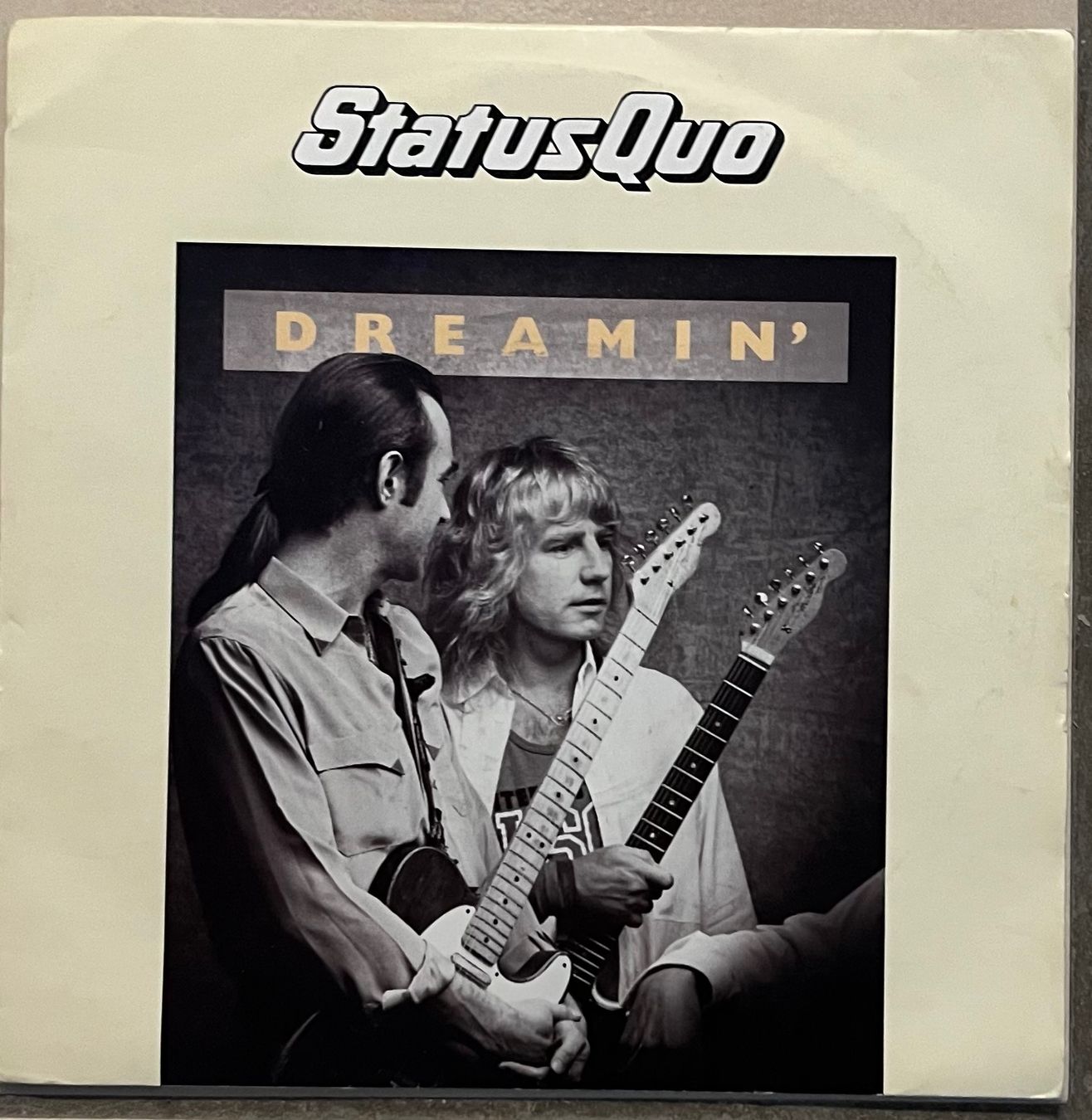 Dischi in vinile: STATUS QUO - DREAMIN' – Usato da Bussigny venduto da vinyl-pas-cher