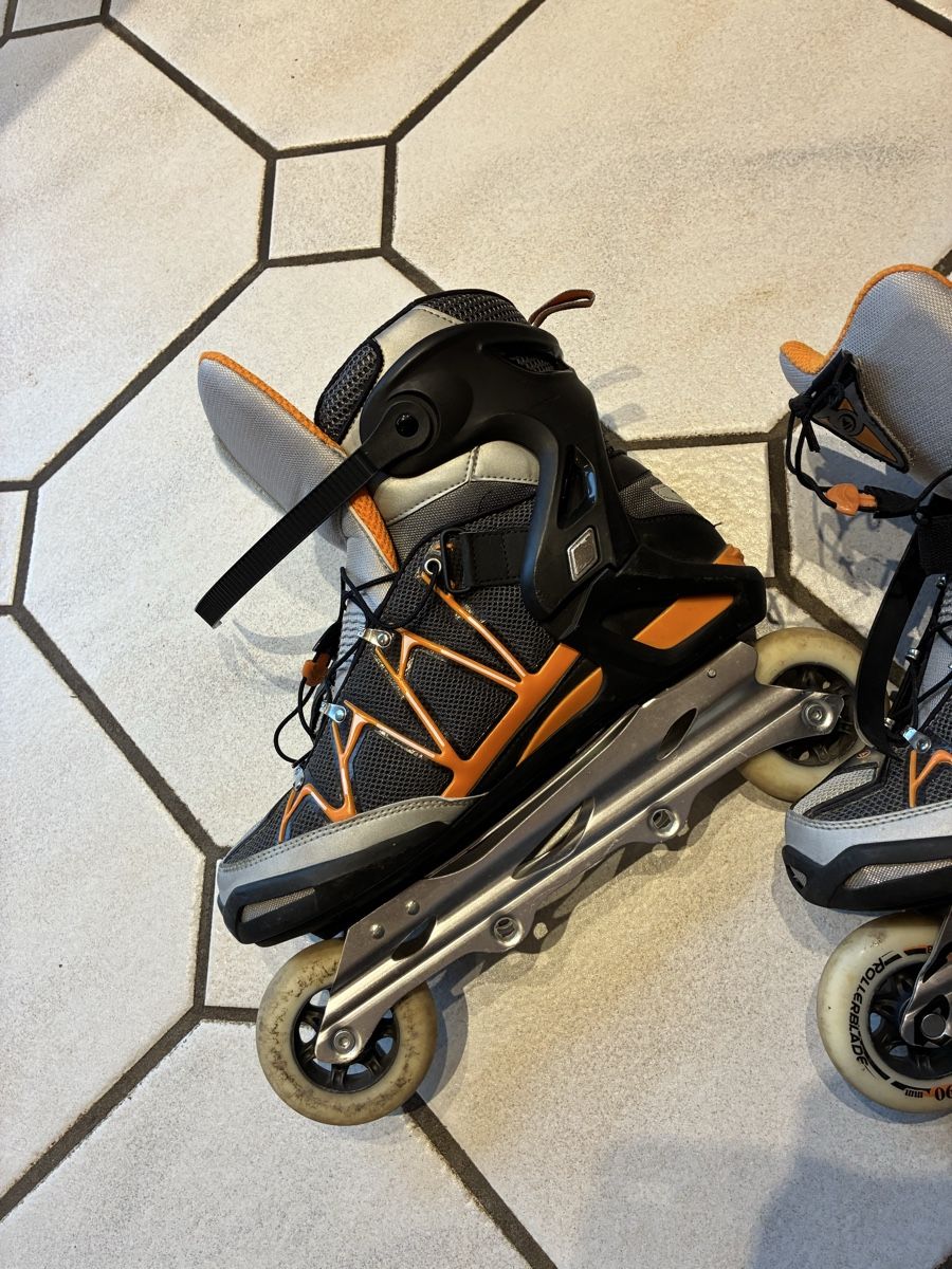 Pattini in linea & Pattini a rotelle: Rollerblades Gr. 44.5  – Usato da Adlikon venduto da kathrinemma 2