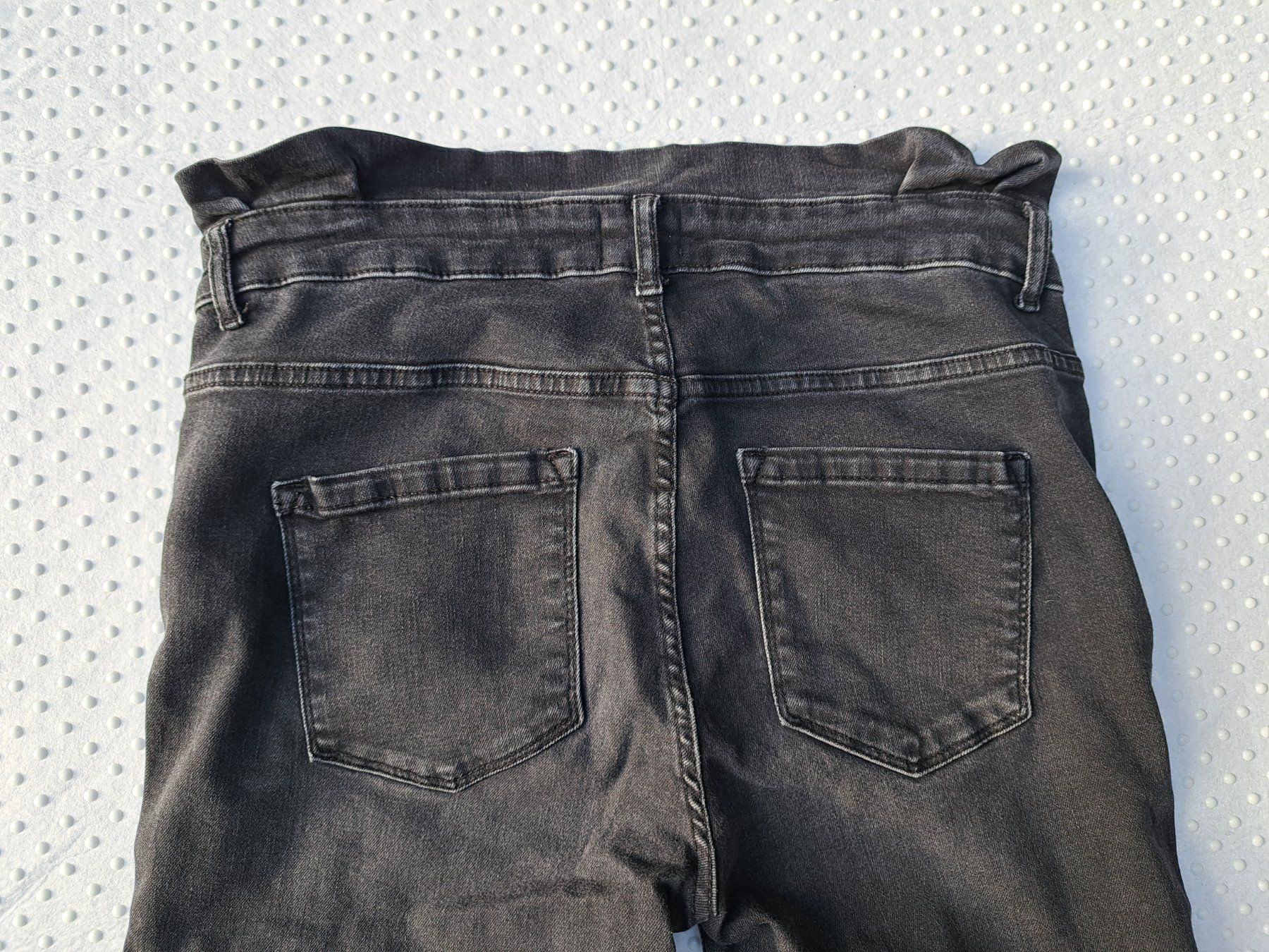Only Pantaloni: Schicke ONLY Jeans,  Schwarz, Grösse 32/29 – Nuovo (secondo la descrizione) da Gysenstein venduto da joshuas81 4