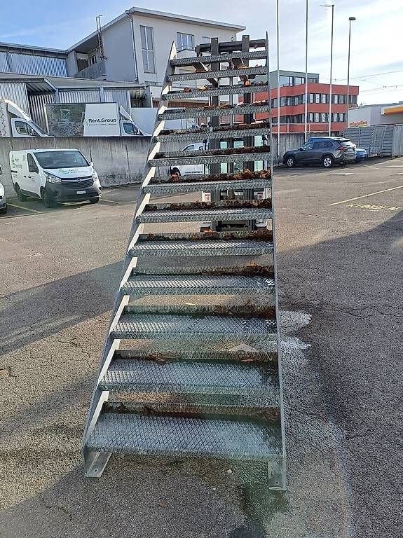 Scale: Stahltreppe – Usato da Therwil venduto da stohlerag
