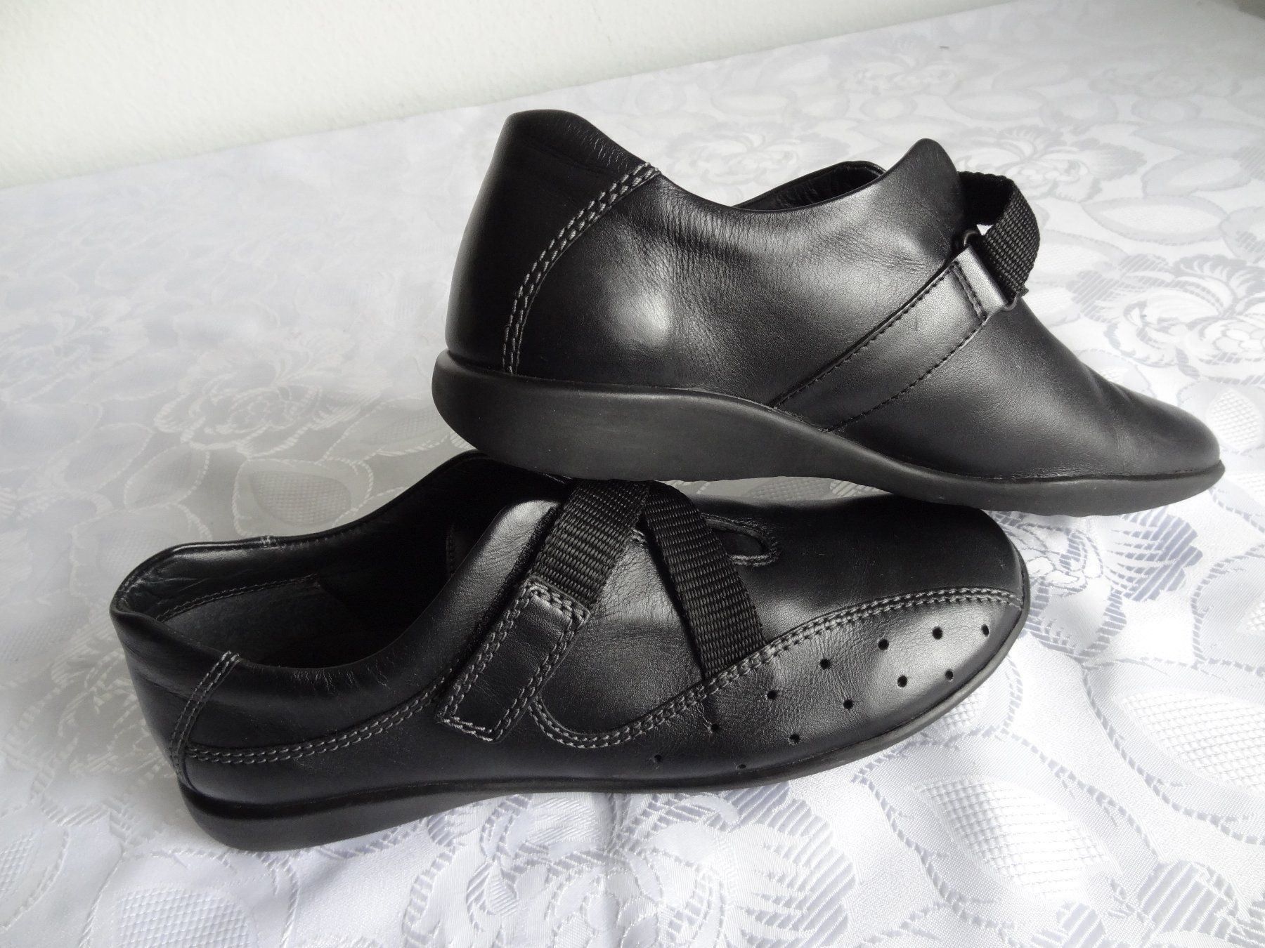 Ecco Scarpe da donna: ** ECCO ** Schuhe;Grösse Nr.39.5 – Nuovo (secondo la descrizione) da Frauenfeld venduto da Reyy58 2