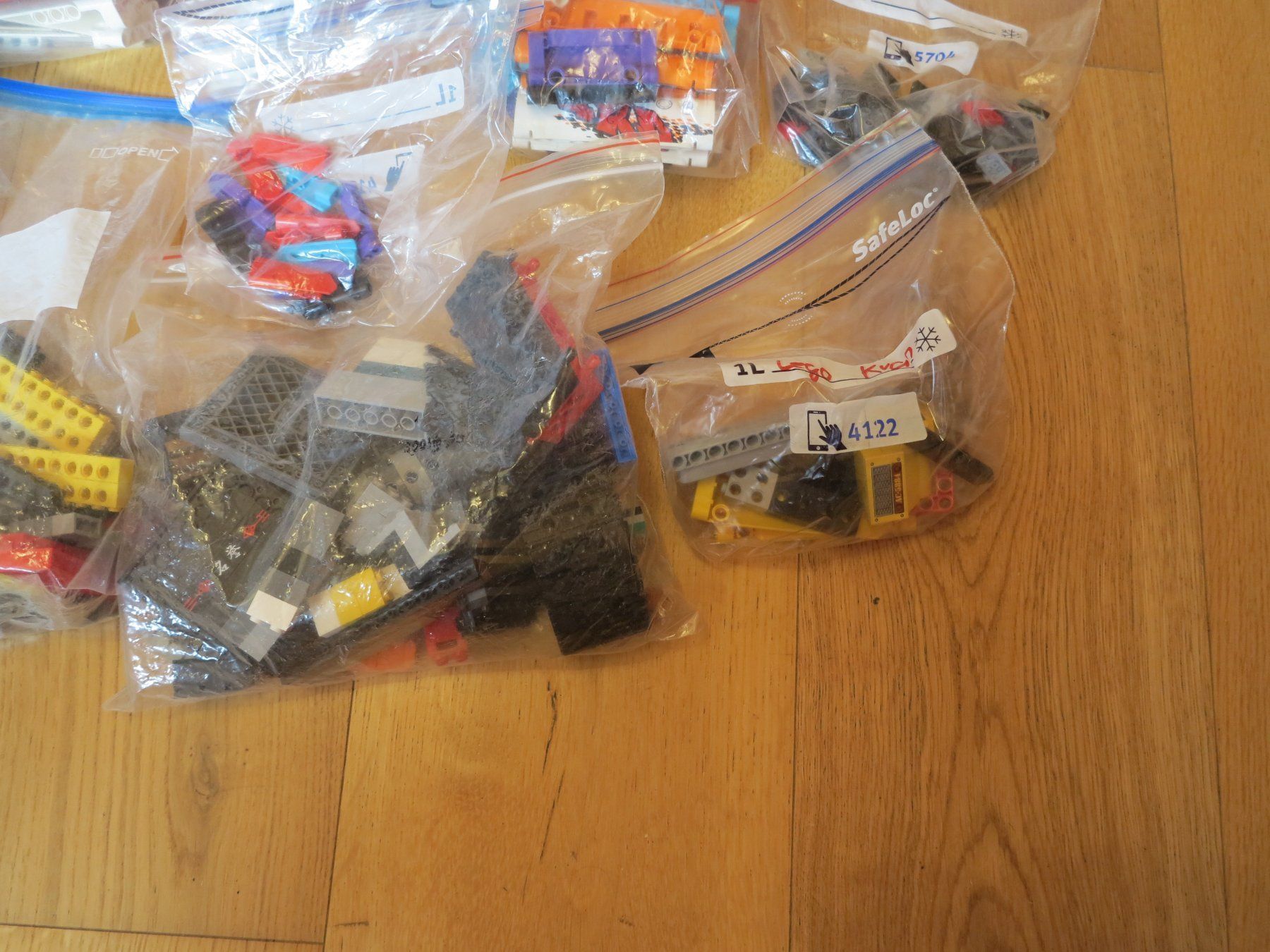 Lego Giocattoli: Lego ca. 1,4  kg. – Usato da Bettmeralp venduto da stermei 3
