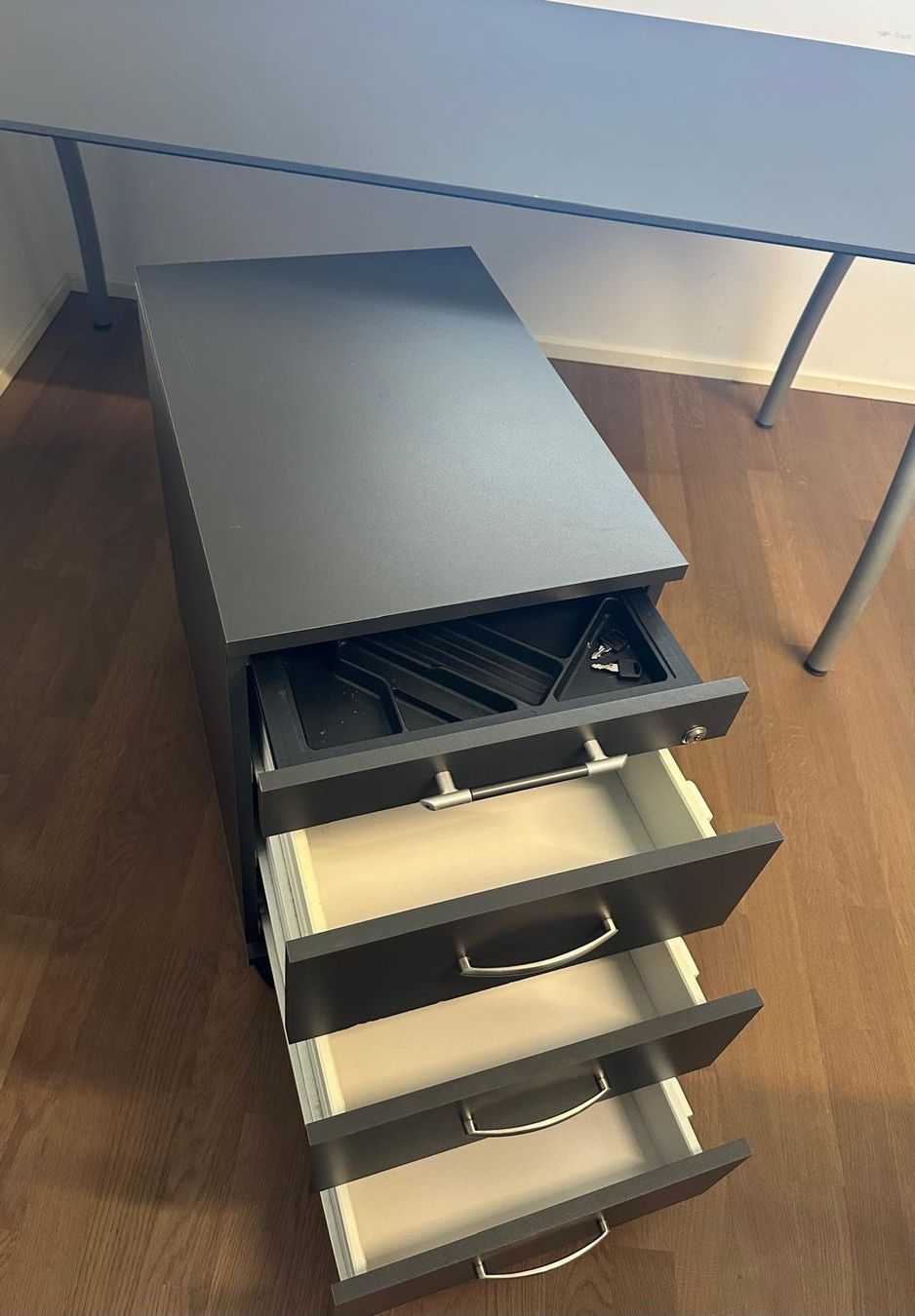 Banconi: Rollcontainer – Usato da Otelfingen venduto da ALuechinger 1