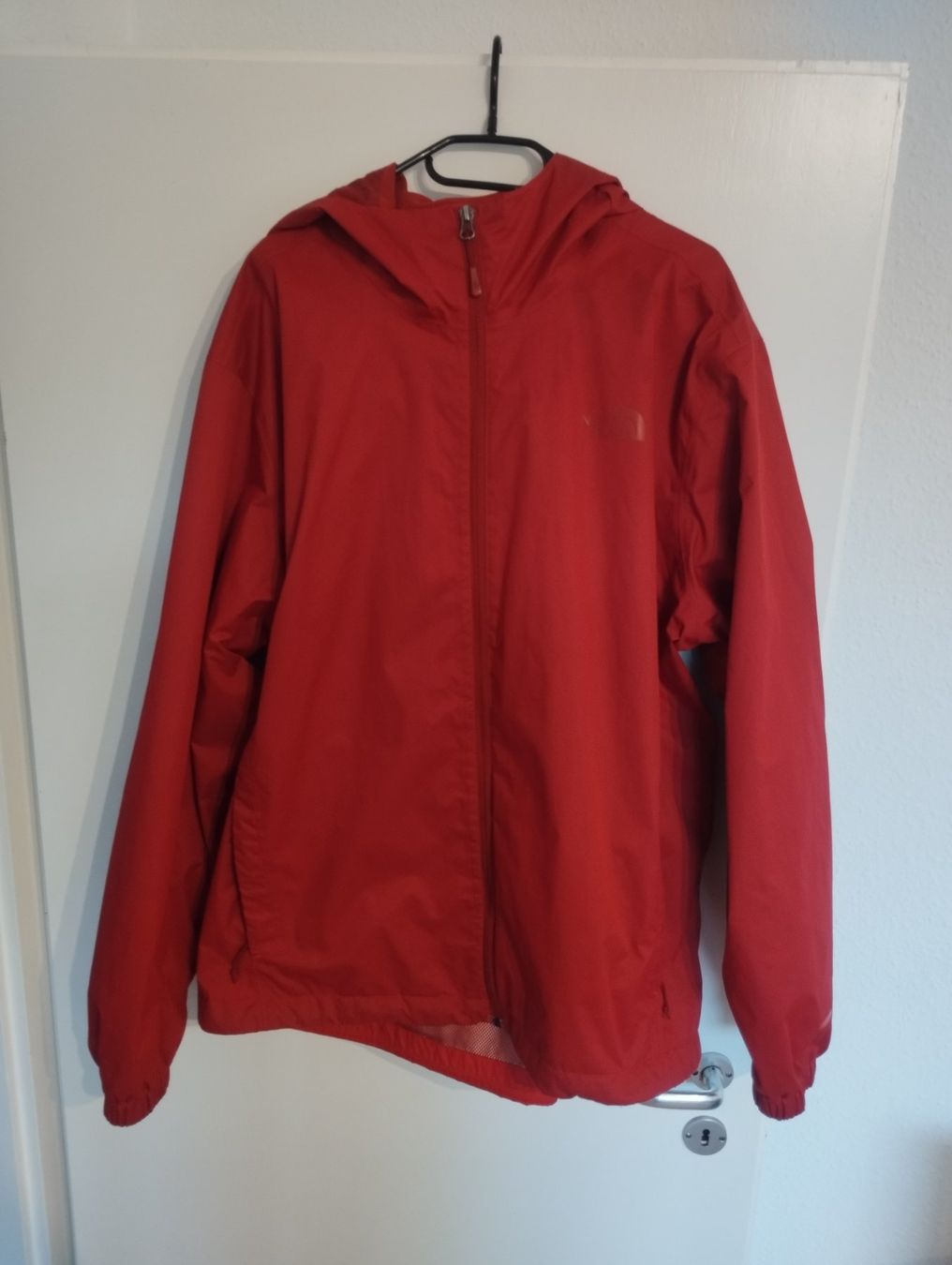 North Face Giacche: The North Face Jacke Rot – Usato da Steffisburg venduto da AutoFiat