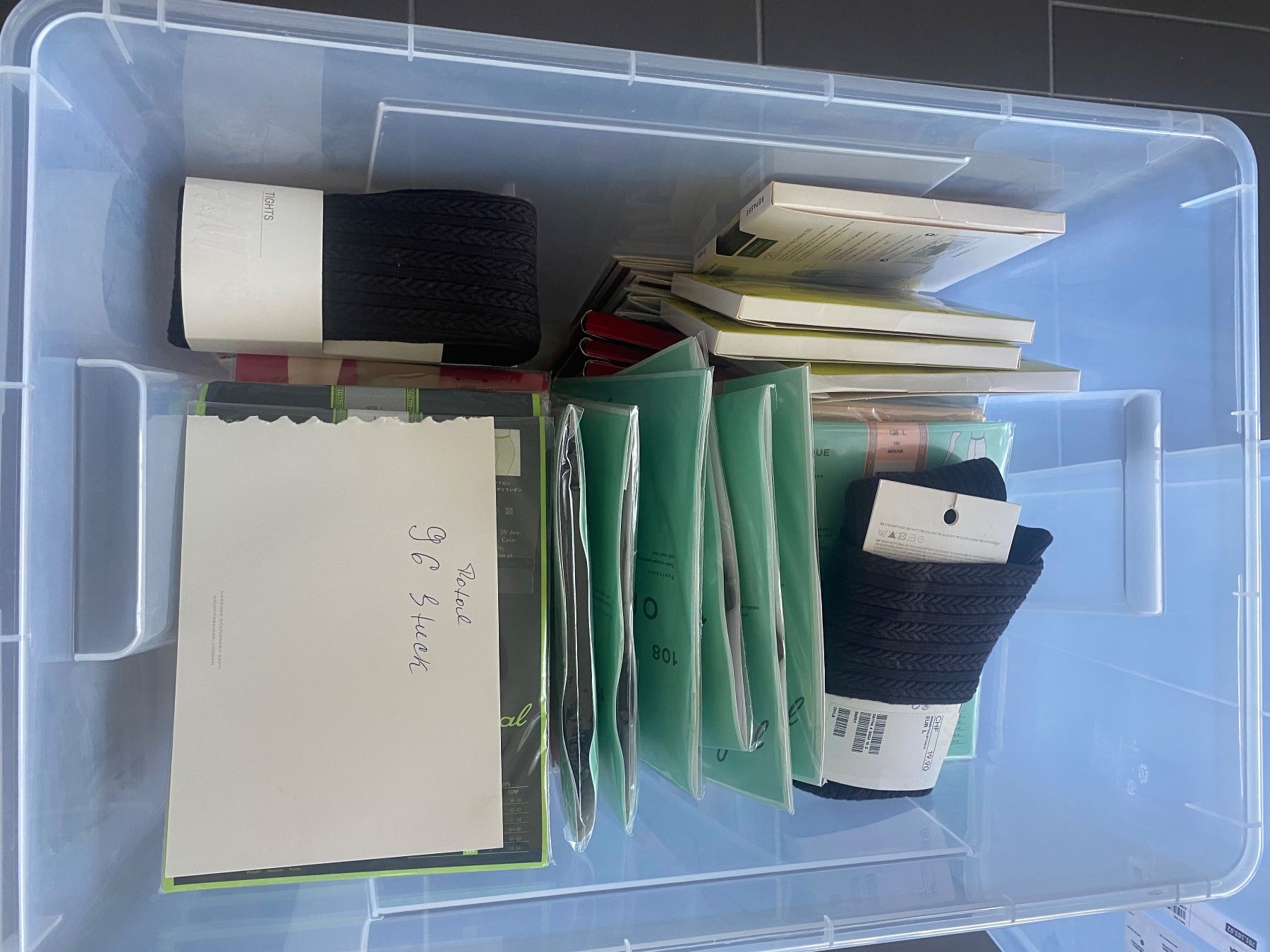 Calze & Collant: Strumpfhose und Strümpfe mit Gummiband – Nuovo e nell'imballaggio originale da Zürich venduto da esk_6ymz