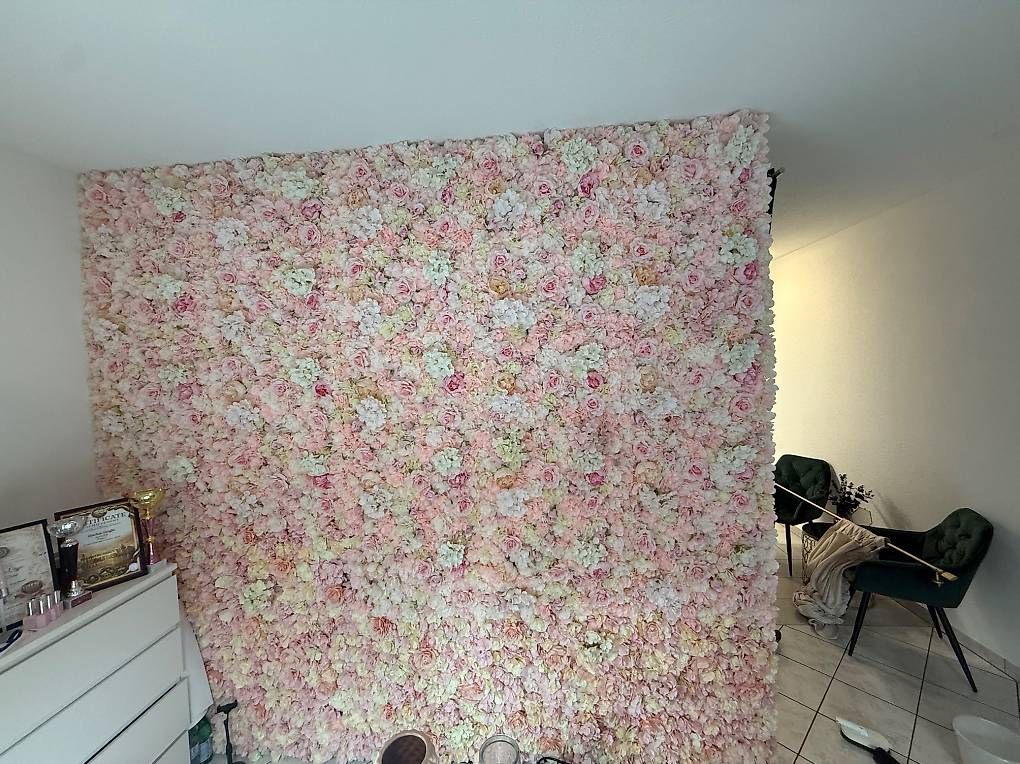 Toutes les décorations: Blumenwand  – D'occasion à Erstfeld par gru_8fcb 1