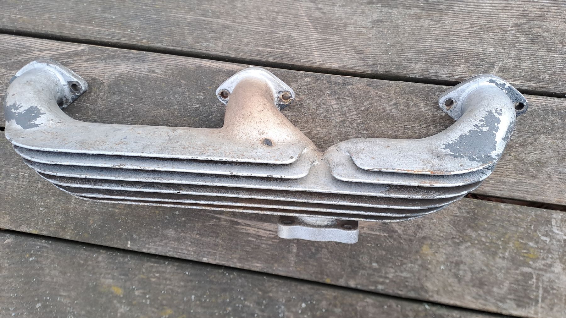 Accessori per altri veicoli: Auspuff Kolektor zu VEVEY AMCV 651 – Usato da Aedermannsdorf venduto da noeggi07