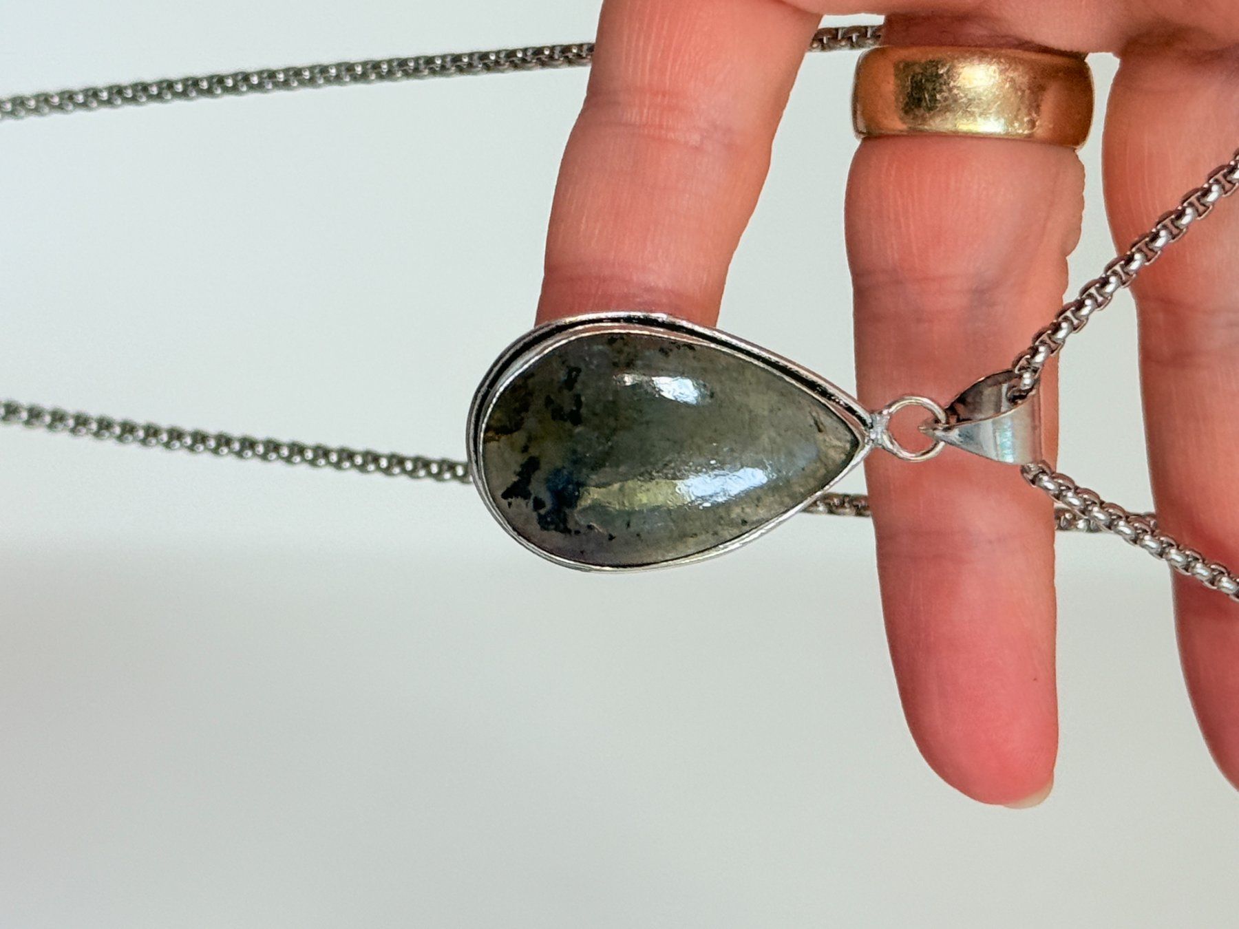 Ketten: Collier avec Labradorite – Neu und originalverpackt aus Genève von AWWA 3