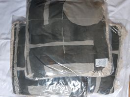 3 neue Kissen 50x50cm