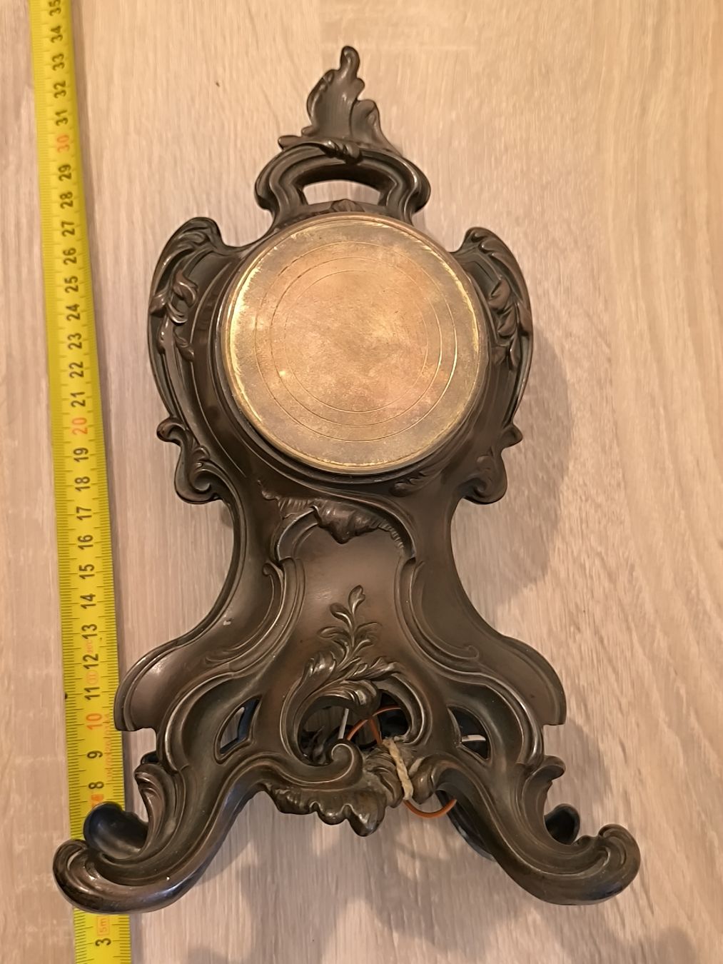 Orologi da terra & Orologi da parete: Horloge de table ancienne décorative lourde – Usato da La Chaux-de-Fonds venduto da lolmaker1007 5