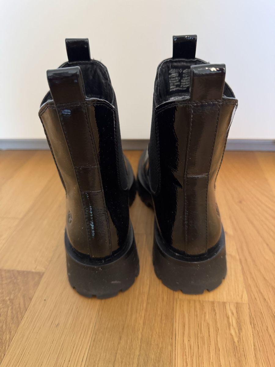 Scarpe da donna: Chelsea Boots Lackschwarz   – Usato da Beringen venduto da ste_bh8w 2