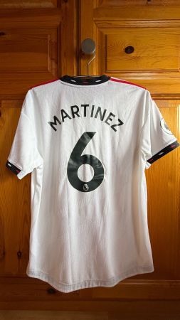 Manchester United Lisandro Martinez 2022/2023 away L