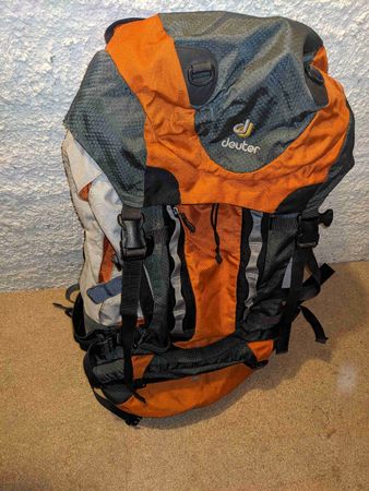 Deuter Wanderrucksack, 65+10 Liter, NP 330 CHF