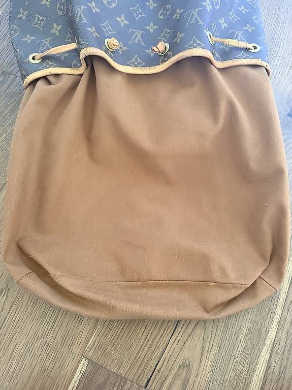 Rucksäcke: LOUIS VUITTON Montsouris GM Rucksack – Gebraucht aus Heimberg von melsarah 4