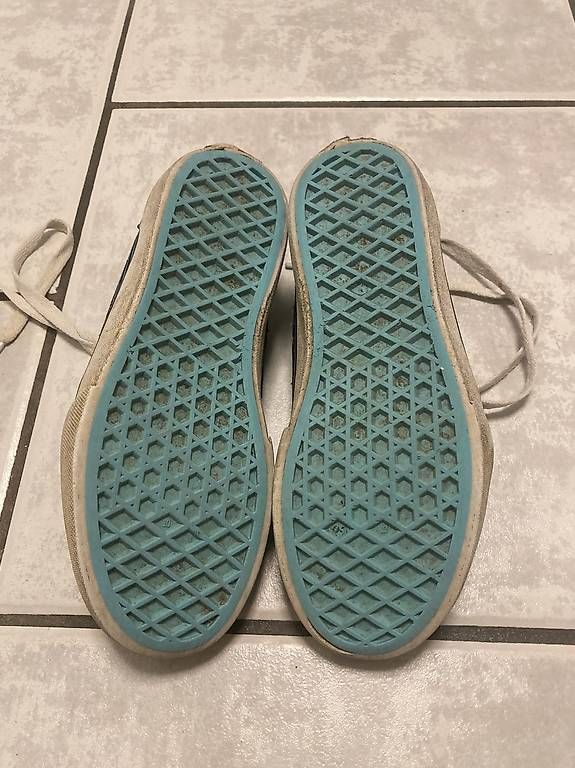 Vans Scarpe per ragazzi: Vans Schuhe Gr. 34 Kinderschuhe – Usato da St. Pelagiberg venduto da Yellow73 2