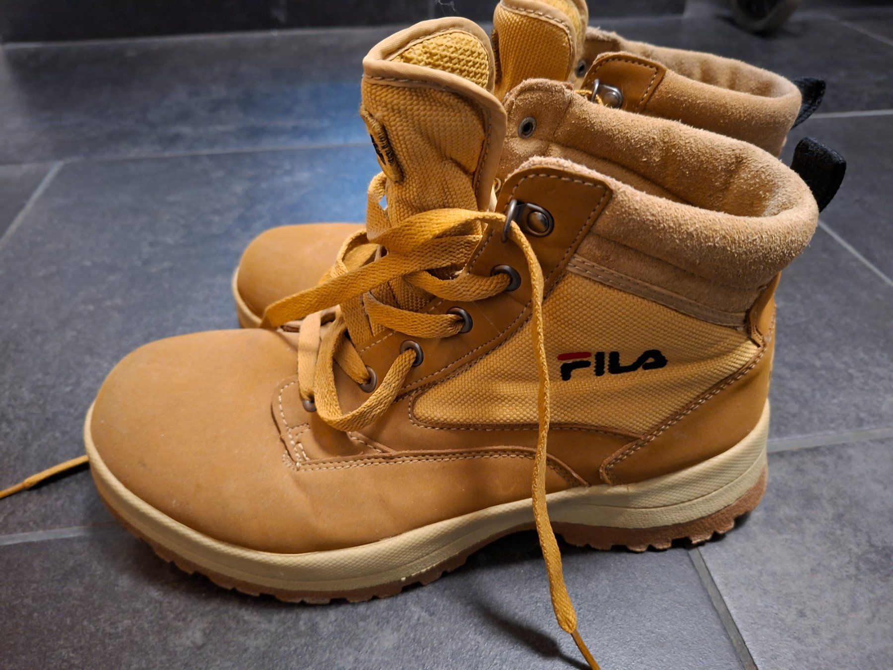 Fila Chaussures hommes: Fila Boots, Gr. 43 – D'occasion à Suberg par Saeru5 1