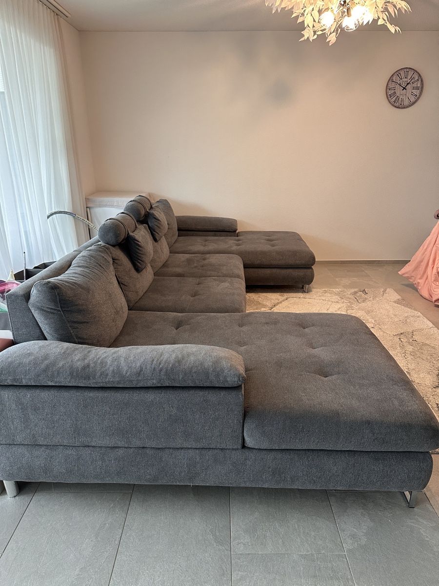 Divani: Grosses dunkelgraues Ecksofa – Usato da Luterbach venduto da Nadine9893 4