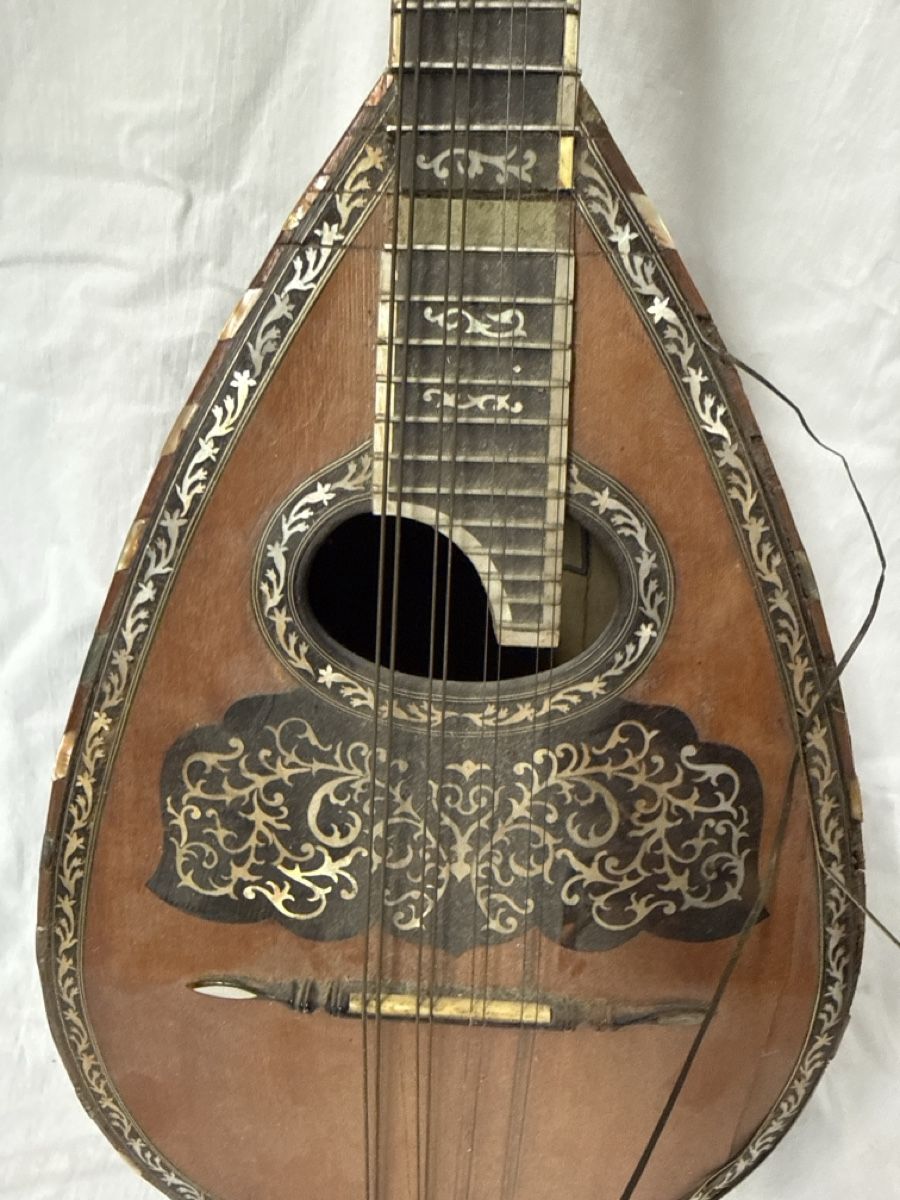 Strumenti musicali: Alte Mandoline mit schöner Einlage - defekt! – Difettoso da Rickenbach b. Wil venduto da Keks42 3