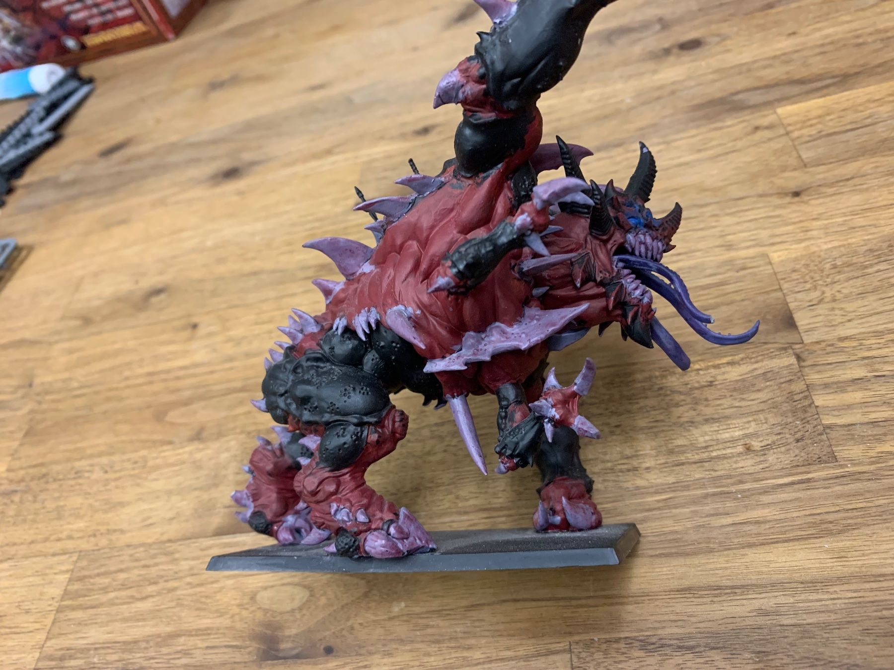 Statuette: Warhammer Schlächterbestie des Chaos – Usato da Winterthur venduto da Compiorg 2