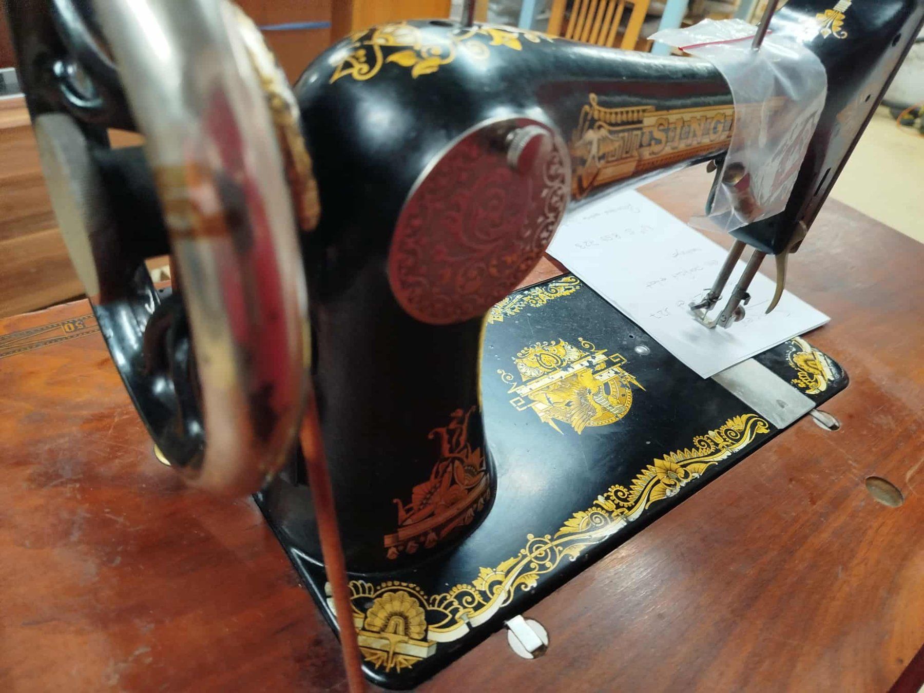 Singer Macchine da cucire: Machine à coudre (nr 14 ) – Usato da La Chaux-de-Fonds venduto da Emmaus2300CDF 6