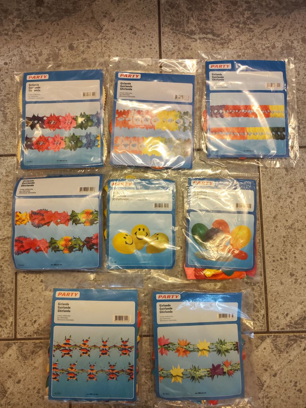 Tutte le decorazioni: Girlanden & Ballone Set NEU – Nuovo e nell'imballaggio originale da Fislisbach venduto da Hast1976