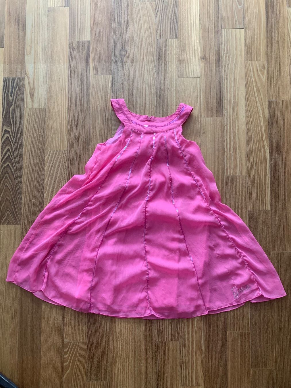 Vestiti & Gonne: Elegantes Mädchenkleid 128 in rosa – Usato da Ostermundigen venduto da des_t9vv 2