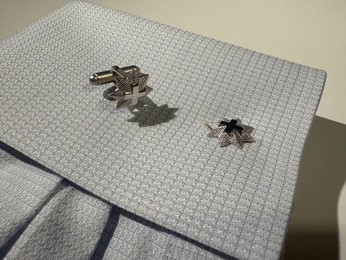 Uniformi: Boutons de manchettes de général suisse – Nuovo (secondo la descrizione) da Bern venduto da lugigon 2