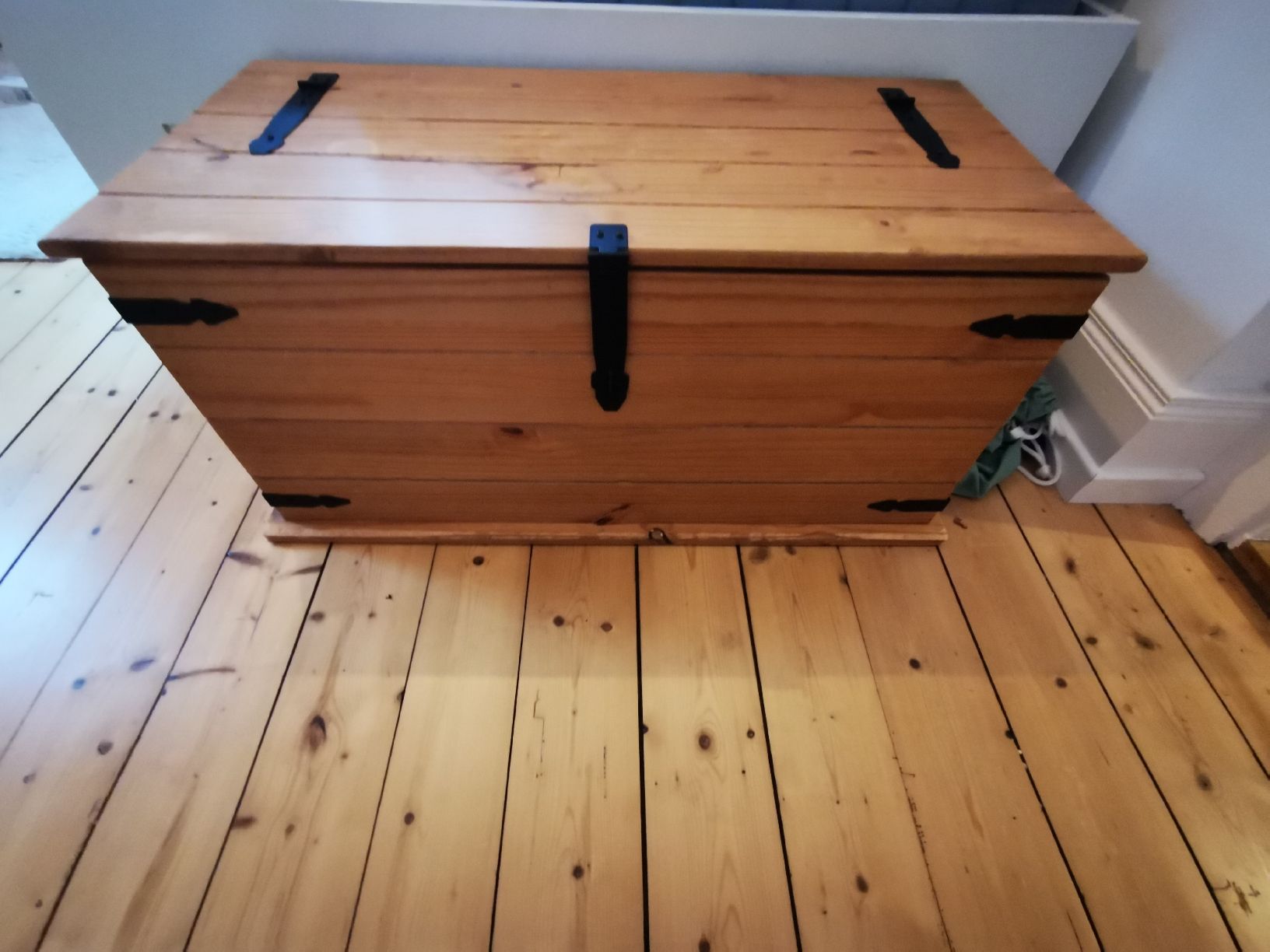Cassapanche: Holztruhe – Usato da Arbon venduto da Sunna1 1