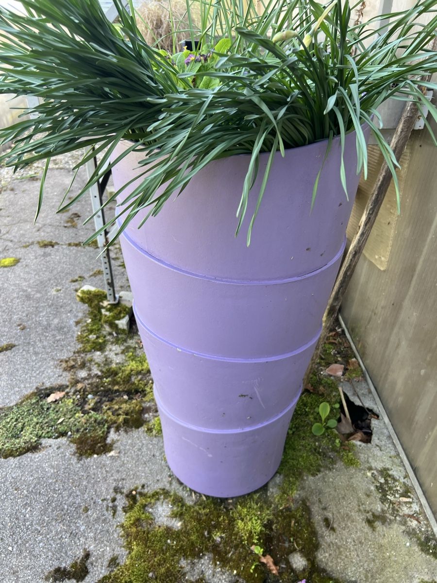 Eternit Blumentöpfe: Eternit Blumentopf – Gebraucht aus Hurden von MCRC_Plastics