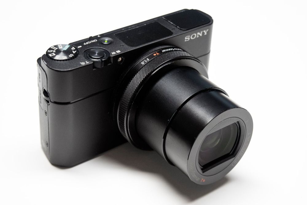 Sony Cyber-Shot DSC RX100 V A - Neuwertig und mit Zubehör (Gebraucht