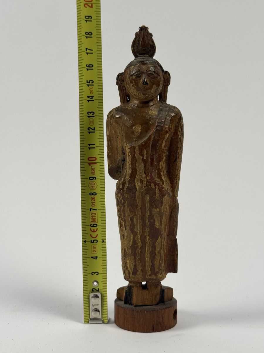 Statuette: Antico Bouddha in legno scolpito – Usato da Genève venduto da Atelier.Curio 4